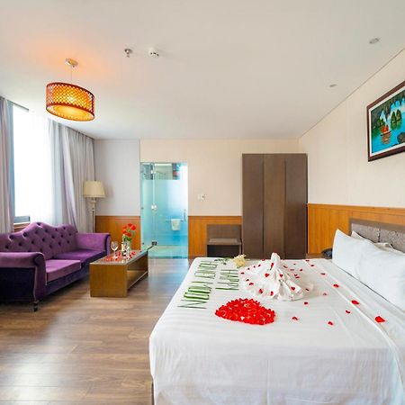 Danaciti Hotel Дананг Екстериор снимка