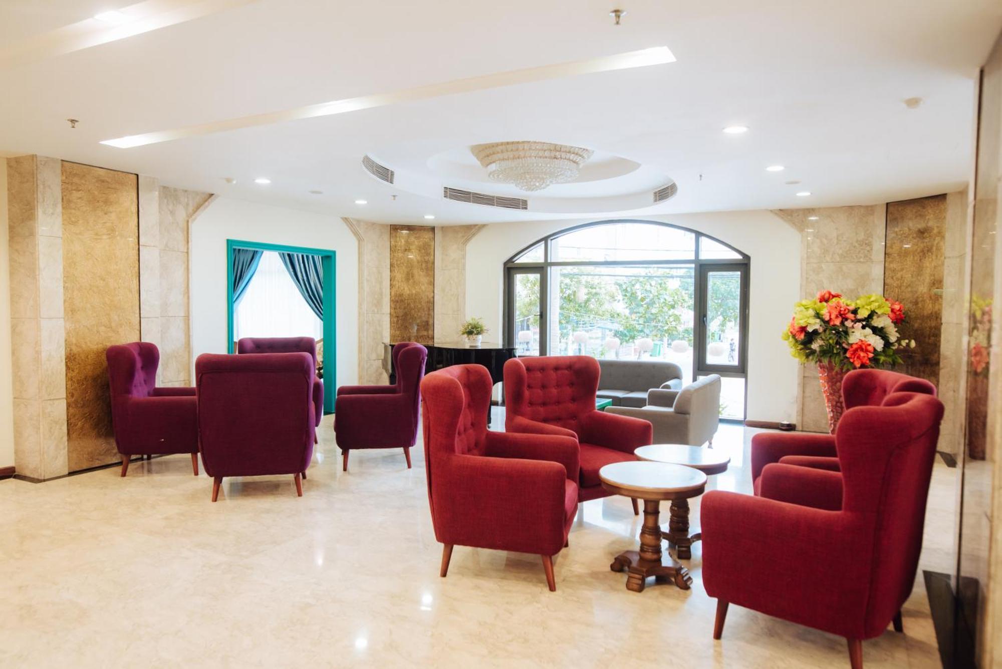 Danaciti Hotel Дананг Екстериор снимка