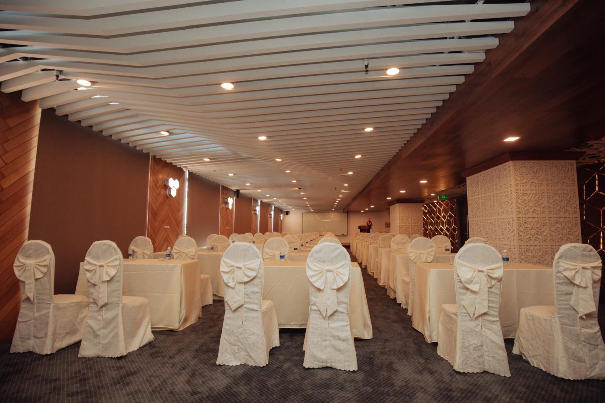Danaciti Hotel Дананг Екстериор снимка