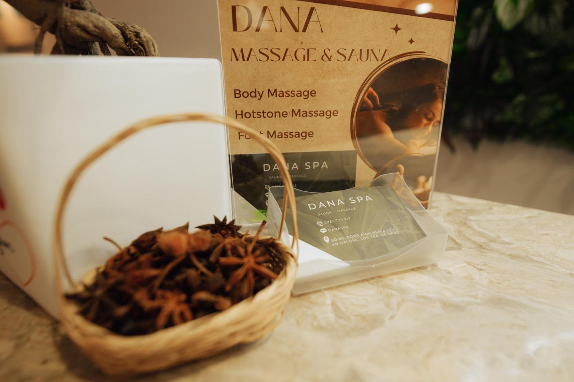Danaciti Hotel Дананг Екстериор снимка