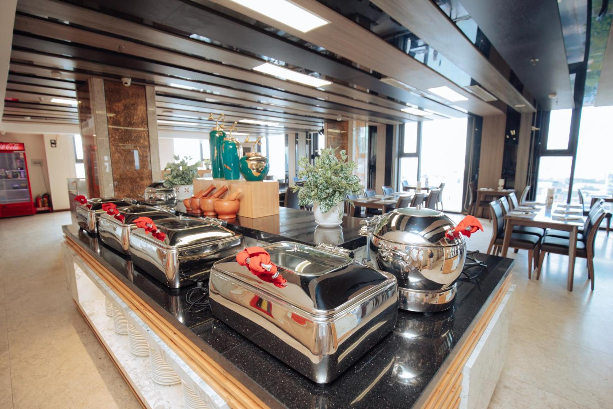 Danaciti Hotel Дананг Екстериор снимка