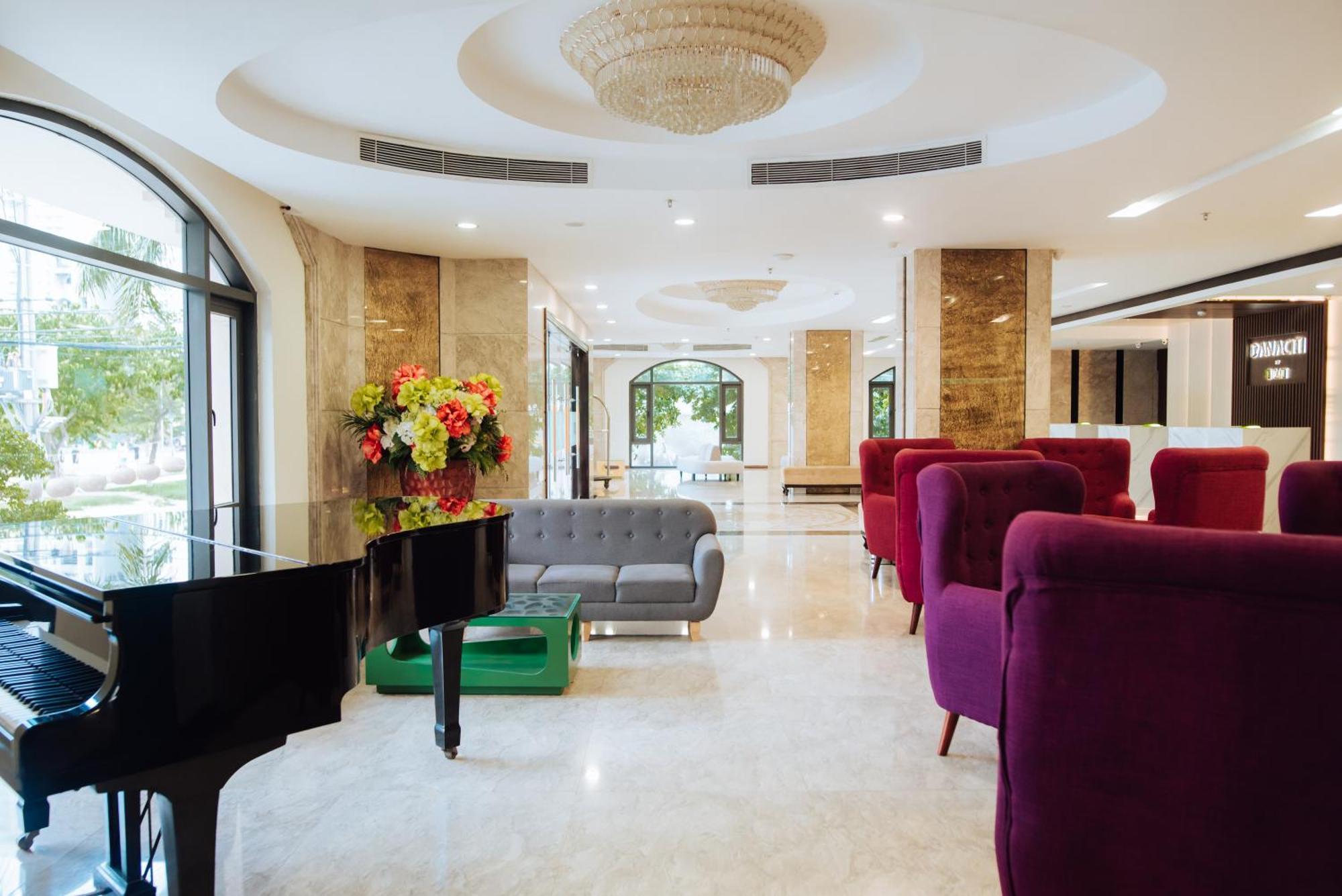 Danaciti Hotel Дананг Екстериор снимка