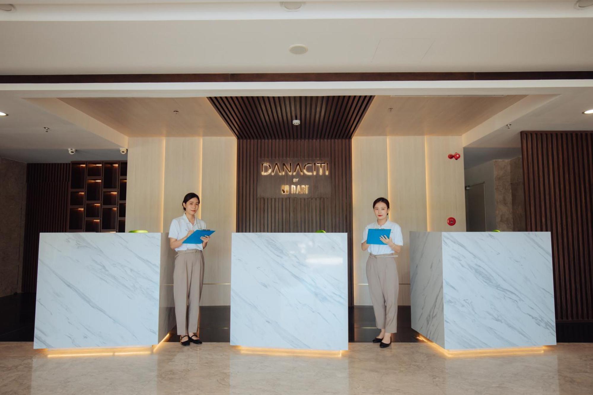 Danaciti Hotel Дананг Екстериор снимка