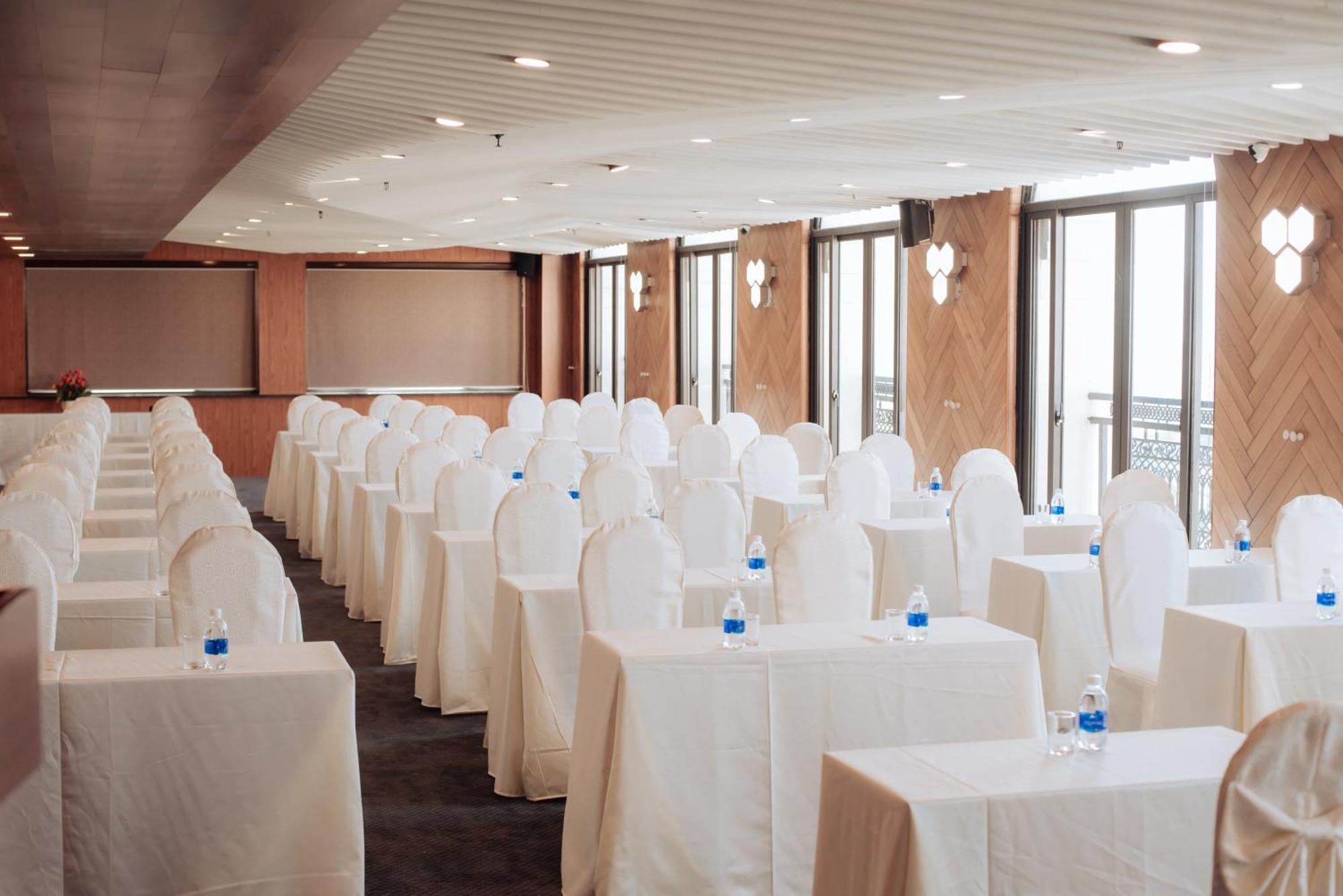 Danaciti Hotel Дананг Екстериор снимка