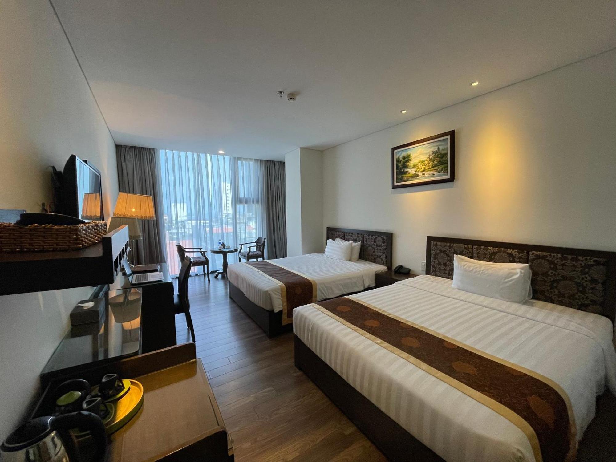 Danaciti Hotel Дананг Екстериор снимка