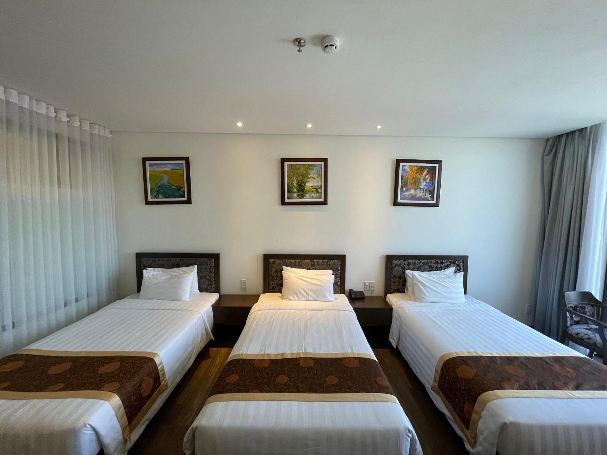 Danaciti Hotel Дананг Екстериор снимка