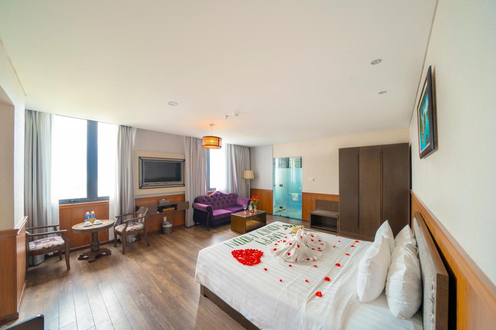 Danaciti Hotel Дананг Екстериор снимка